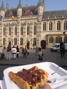 Another staple: a waffle smothered in chocolate on the Markt. It will have to wait...